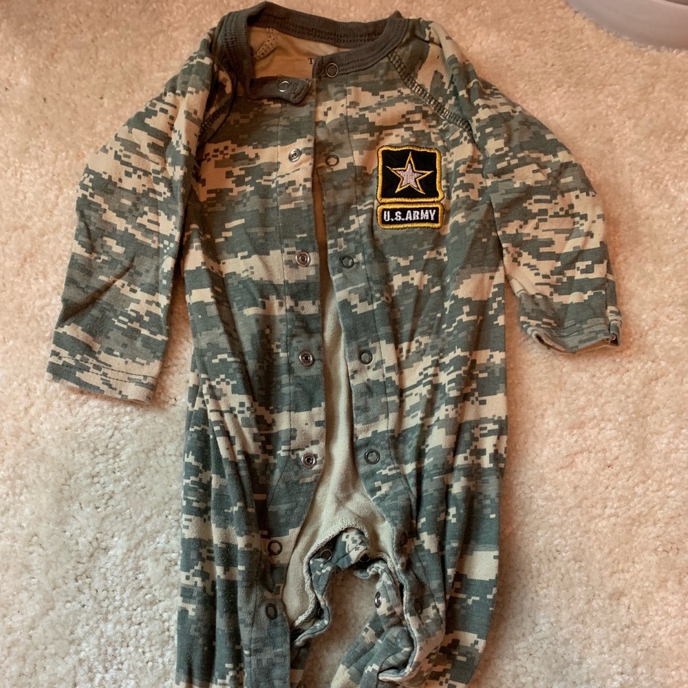 US ARMY BABY SLEEPERS